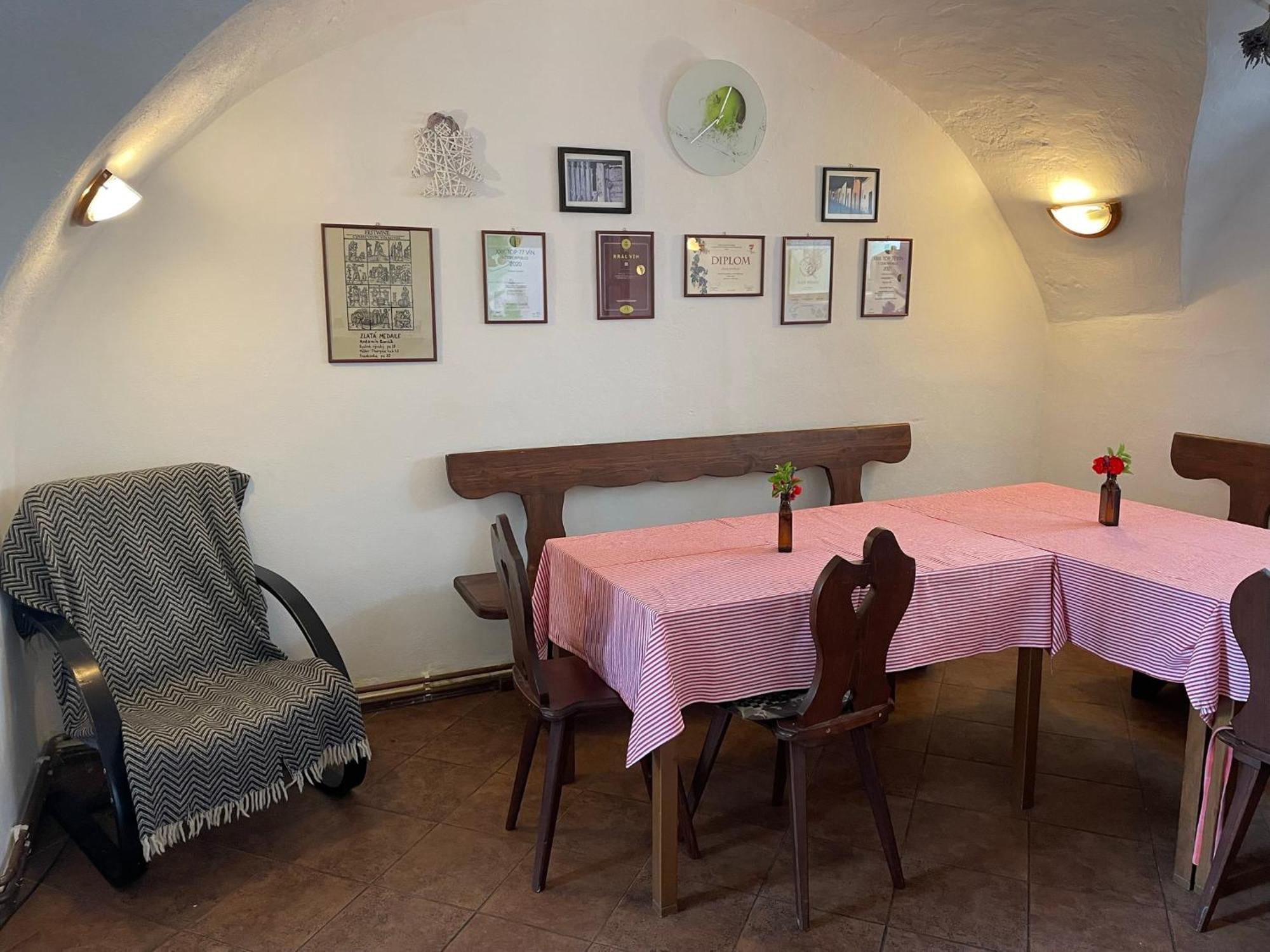 Na Upati Palavy Hotel Horni Vestonice Bagian luar foto